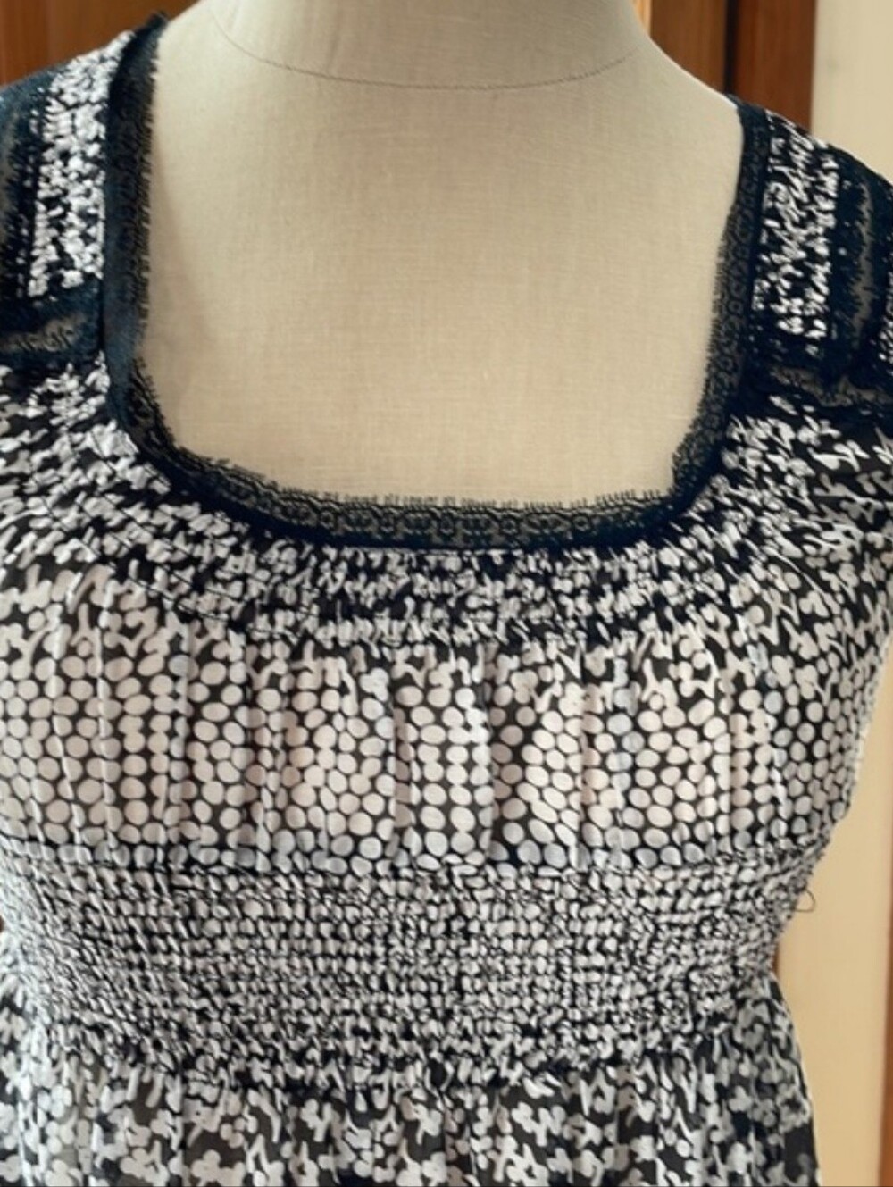 VTG Free People Sleeveless Smocked Silk Blend Lace Tunic Slip Dress Size 4 - Picture 10 of 15